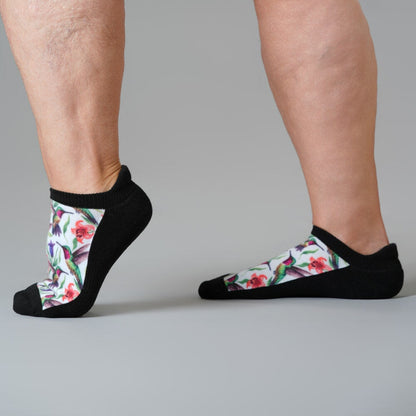 Humming Along Ankle Socks