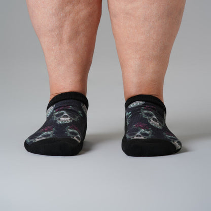 Skulls and Roses Ankle Socks